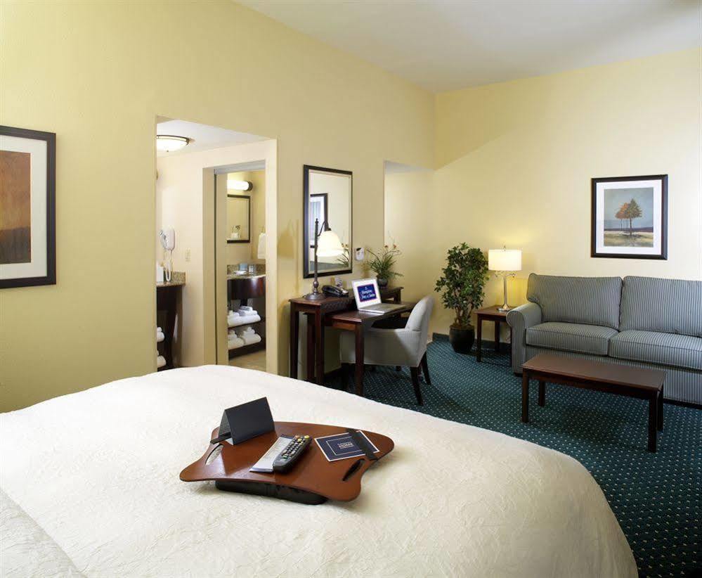 Hampton Inn & Suites Clearwater St Petersburg Ulmerton Road Fl Værelse billede